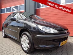 Peugeot 206 - 1.4 One-line, 5drs, Inruil koopje