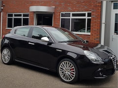 Alfa Romeo Giulietta - 1.4 T Sport Vol Leder Navi 18" Cruise Ecc