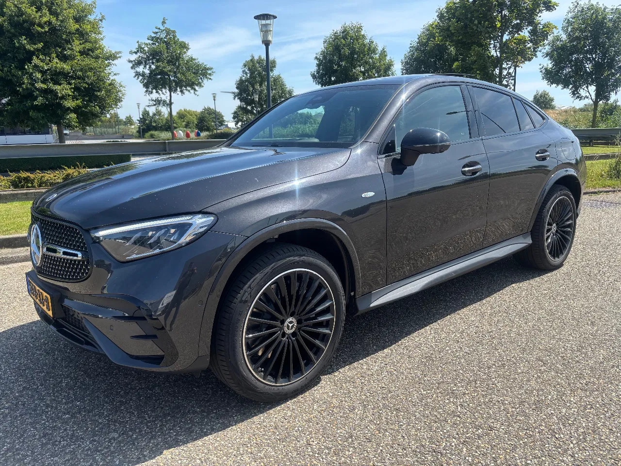Mercedes-Benz GLC-klasse Coupé - 300e 4 Matic Burmester Business Line MARGE - AutoWereld.nl