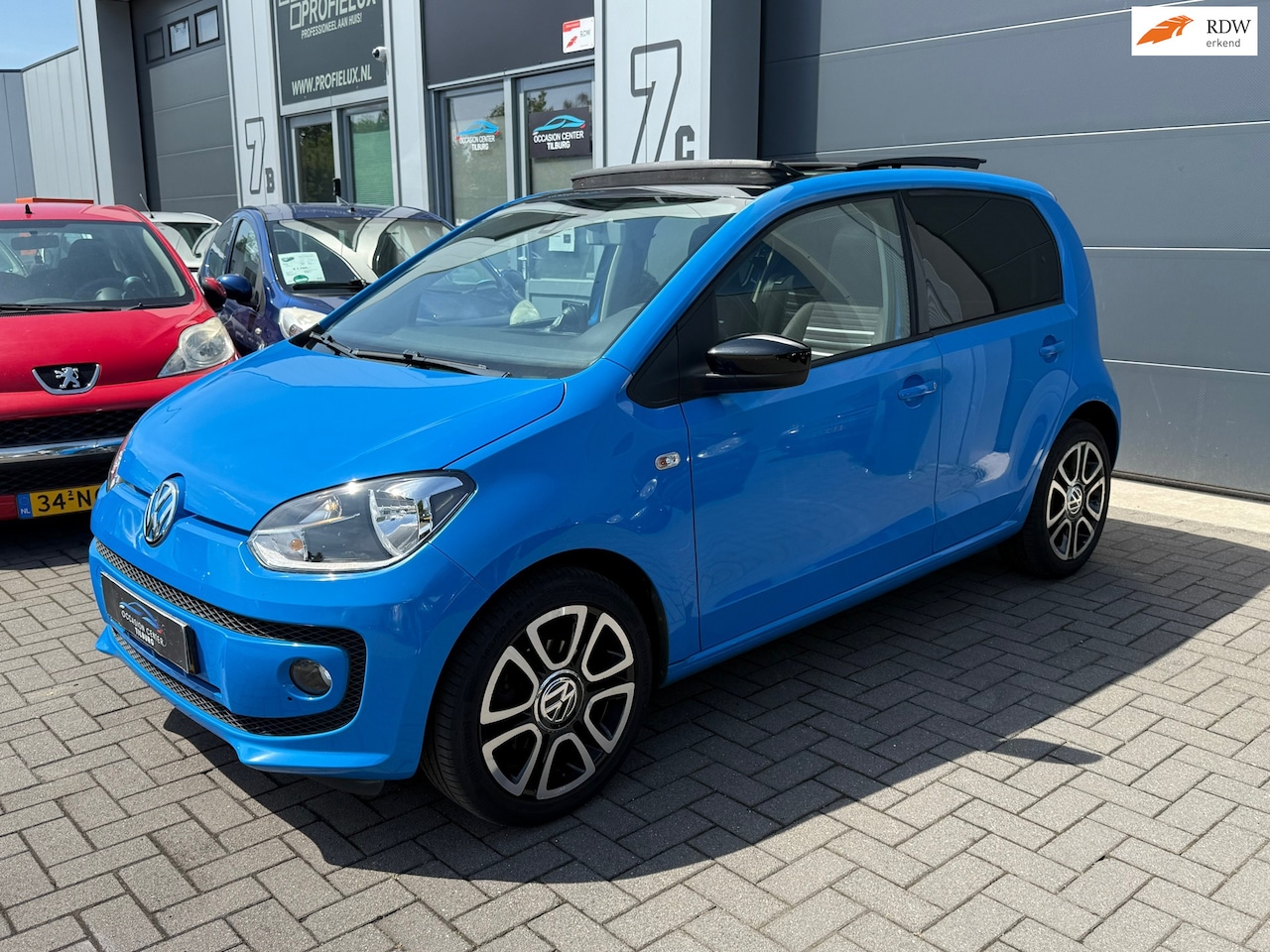 Volkswagen Up! - 1.0 AIRCO | PANO | CRUISE | STOELVERWARMING | NIEUWE APK | - AutoWereld.nl