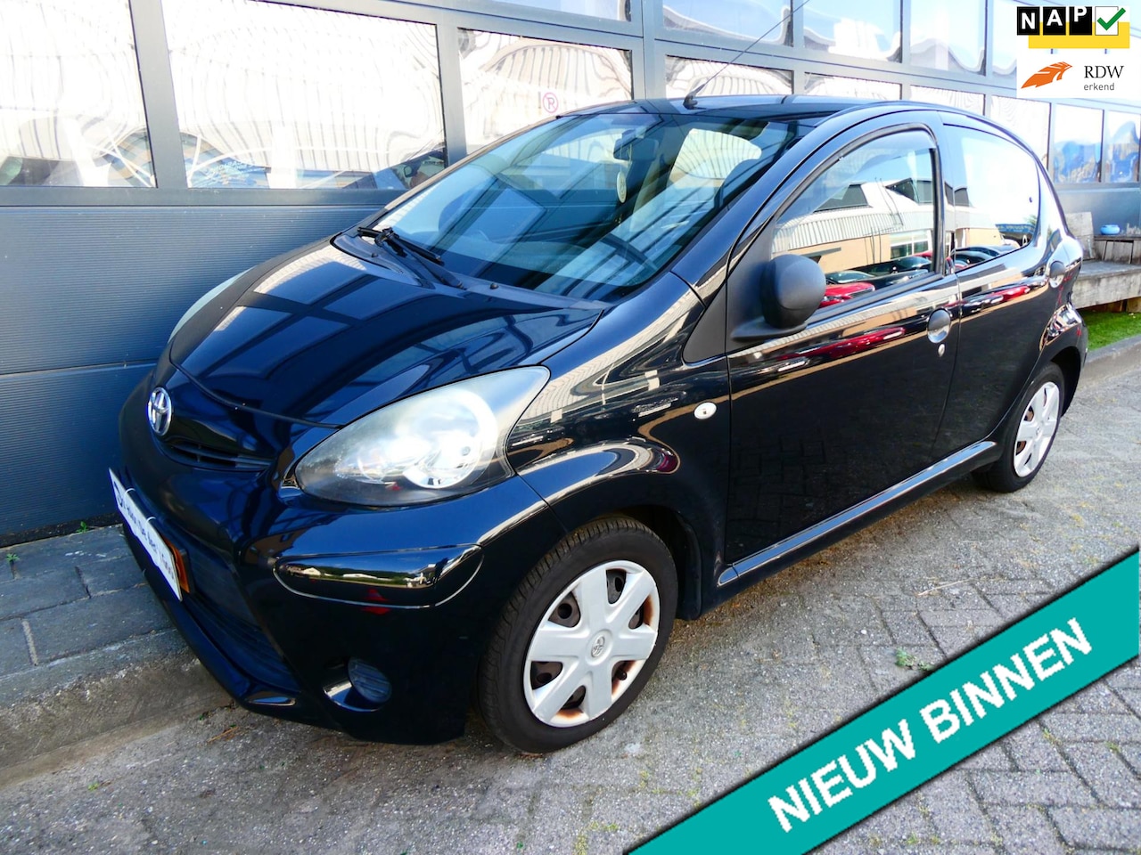 Toyota Aygo - 1.0 VVT-i Access 5-deurs 131.000km Zuinig A-Label - AutoWereld.nl