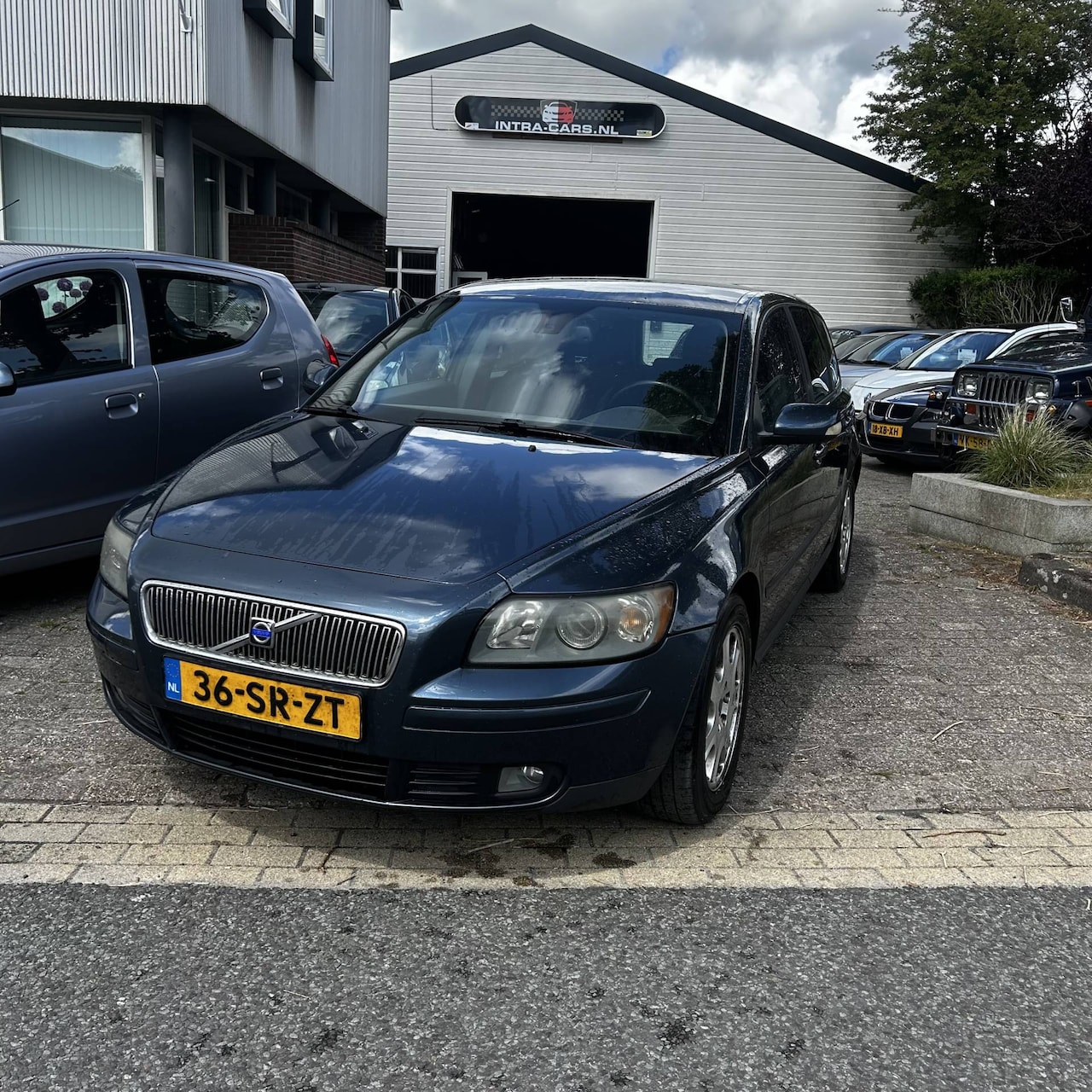 Volvo V50 - 1.8 Edition I Volvo V50 LPG, motor rookt, prijs is zo mee. - AutoWereld.nl