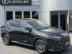 Lexus NX - 450h+ AWD Luxury Line TREKHAAK STOELVERW STUURVERW GROOTSCHERM EL-ACHTERKLEP APPLE/ANDROID