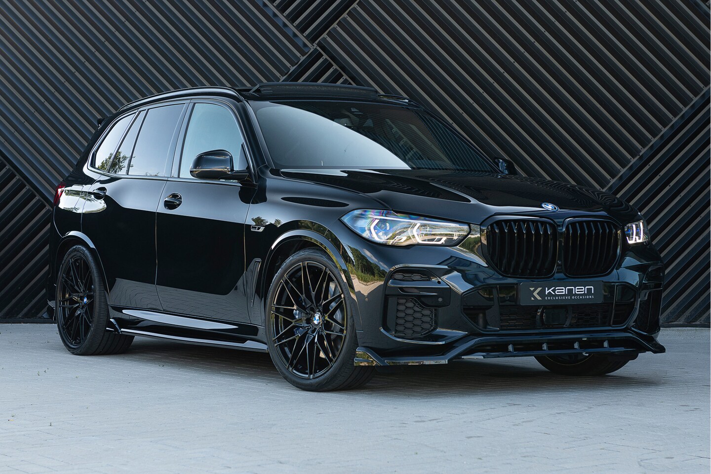 BMW X5 - xDrive45e M-Sport ACC Pano 360 Bowers&Wil Achterasbestr. Softcl. Carbon Laser Head up Trek - AutoWereld.nl