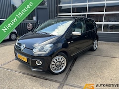 Volkswagen Up! - 1.0 high up Black Edition | Pano | Cruise | Airco | Nieuwe APK |