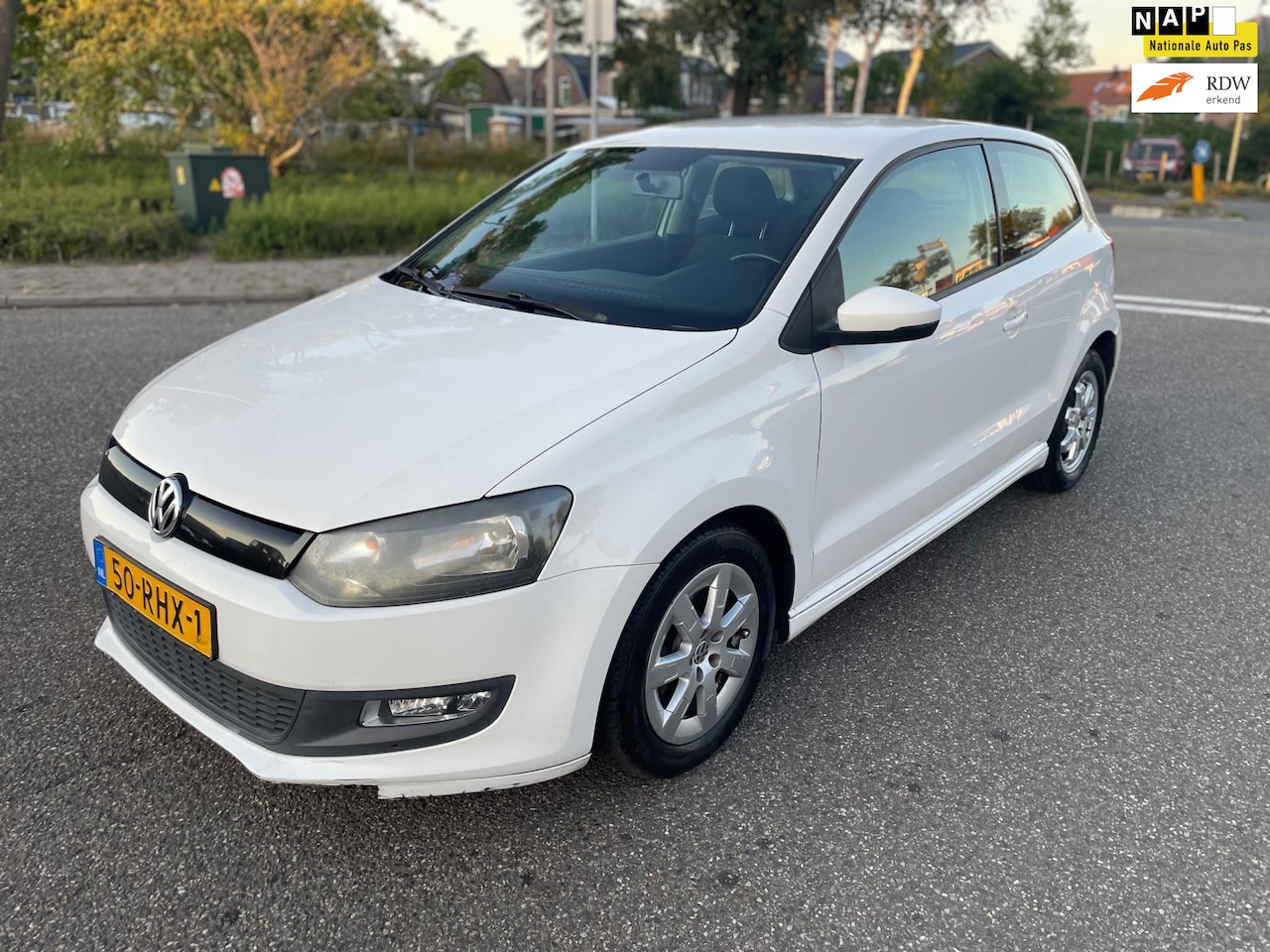 Volkswagen Polo - 1.2 TDI BlueMotion Comfortline / AIRCO / CRUISE.CONTROL / NAV / BLUETOOTH / ELEC.RAMEN / D - AutoWereld.nl
