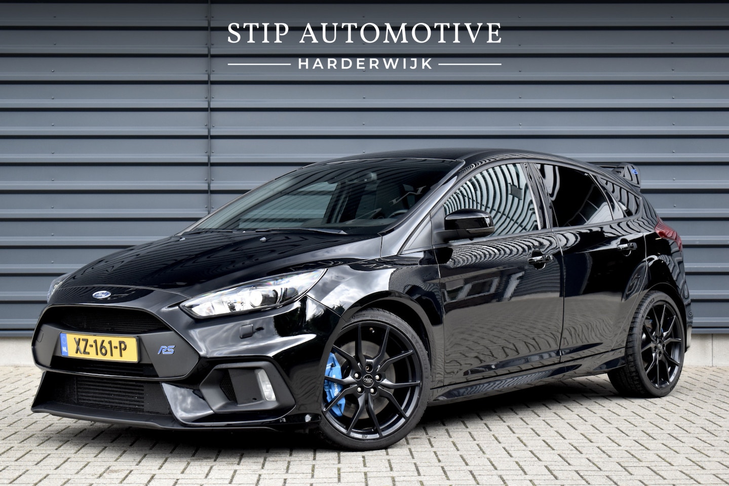 Ford Focus - 2.3 RS 350pk | Dealer onderhouden | Milltek | Recaro Schaalstoelen | Camera | Stuurverwarm - AutoWereld.nl
