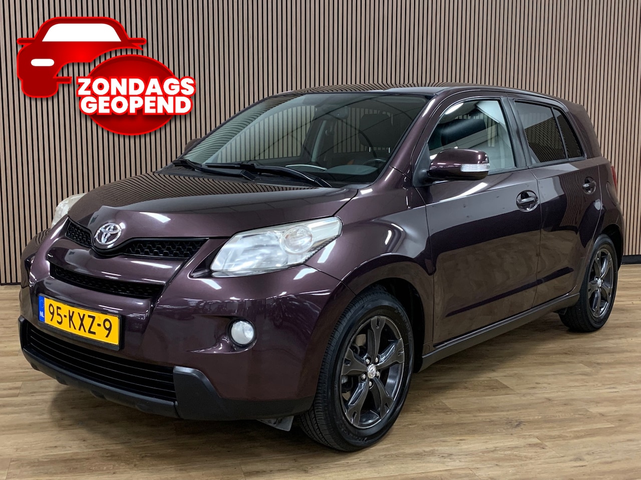 Toyota Urban Cruiser - 1.3 VVT-i Dynamic|Navigatie|Climate Control| - AutoWereld.nl