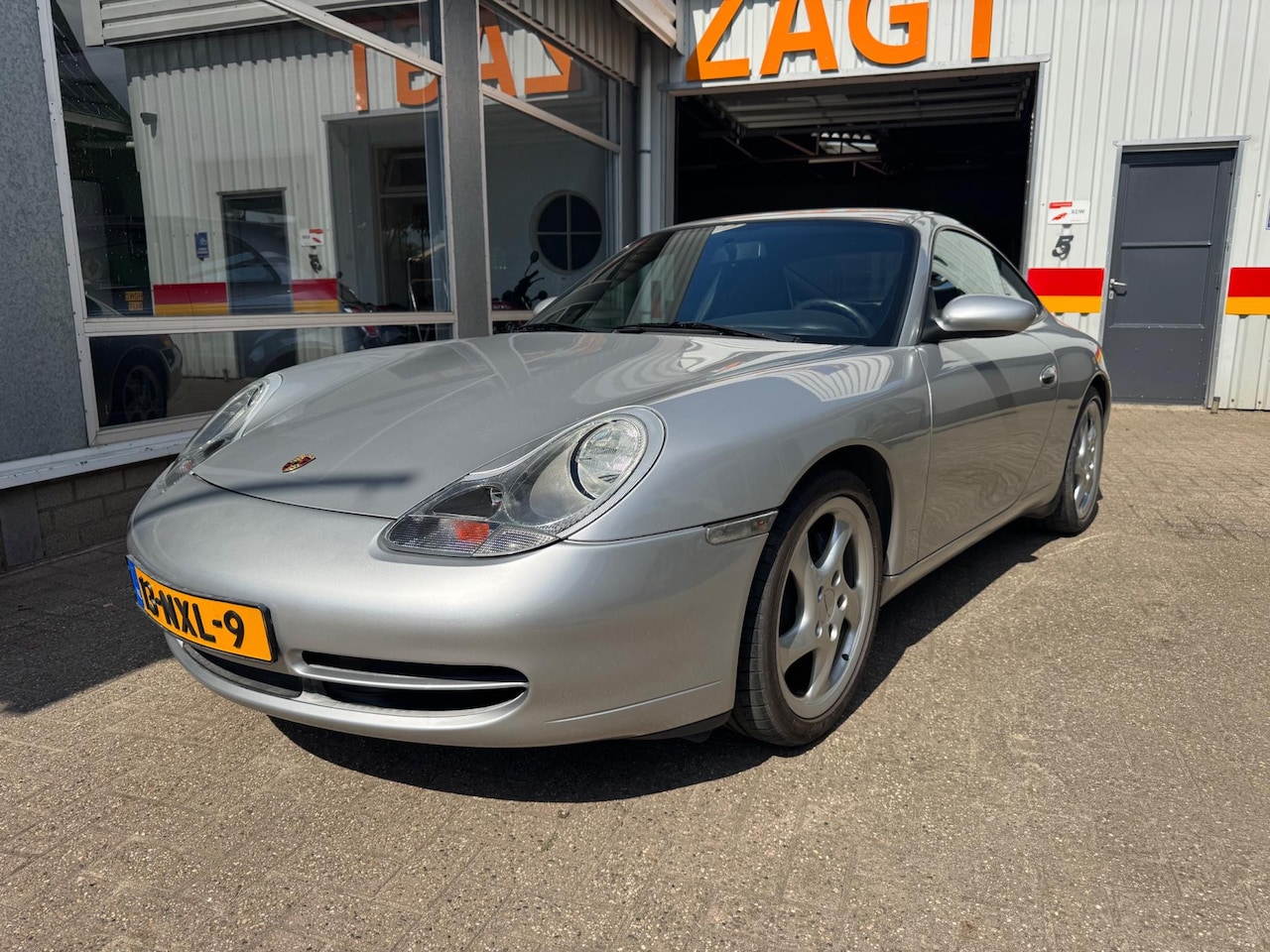 Porsche 911 - 3.4 Coupé Carrera 4 3.4 Coupé Carrera 4 - AutoWereld.nl