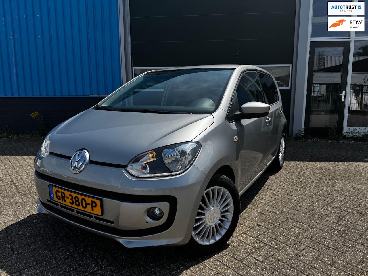 Volkswagen Up! - 1.0 move up! BlueMotion | 5-Deurs | Airco | Navi | Stoelverwarming | Elektrische ramen | P - AutoWereld.nl