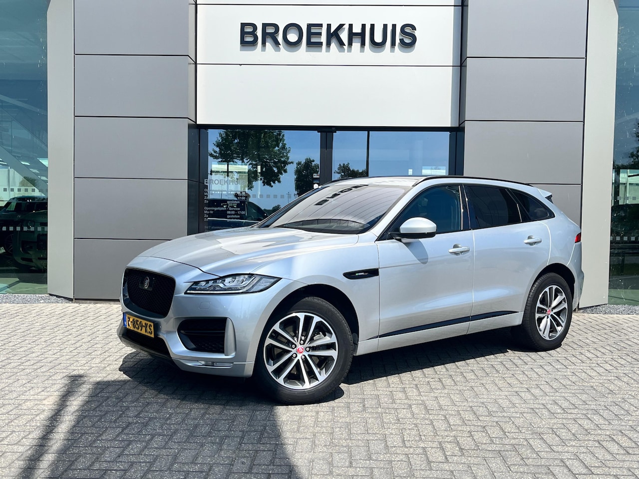 Jaguar F-Pace - 2.0t AWD R-Sport | Head-up | Alcantara hemel | Cold Climate | Pano | Leder | Adaptieve Cr - AutoWereld.nl