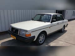 Volvo 240 - 2.3 Automaat