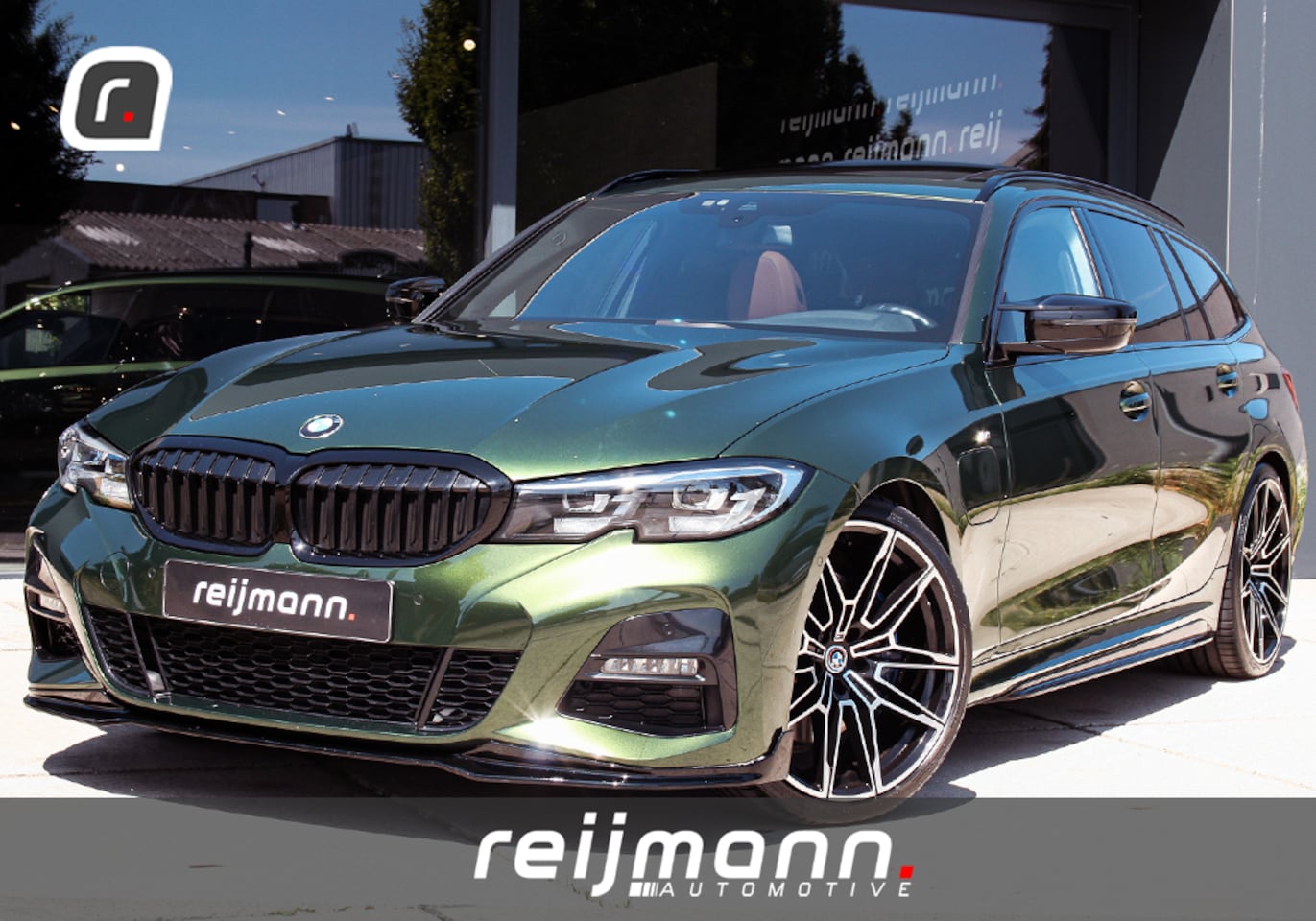 BMW 3-serie Touring - 330E M-Performance | Verde Ermes | Pano | Trekhaak - AutoWereld.nl