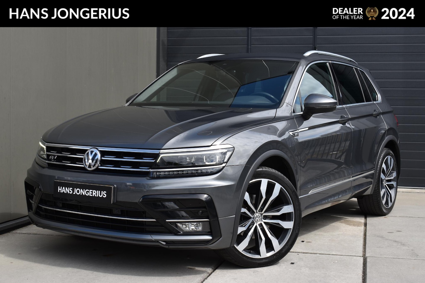Volkswagen Tiguan - 1.4 TSI ACT Highline |  R-LINE | AUTOMAAT | TREKHAAK | NAVI | CRUISE CONTROL | CLIMATE CON - AutoWereld.nl