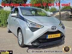 Toyota Aygo - 1.0 VVT-i x-play, Camera Carplay Apk 6-2027 Zondag OPEN