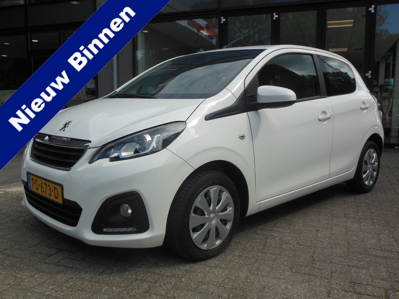 Peugeot 108 - 1.0 e-VTi Active Staat in De Krim - AutoWereld.nl