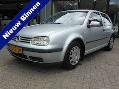 Volkswagen Golf - 1.6 Comfortline Staat in De Krim