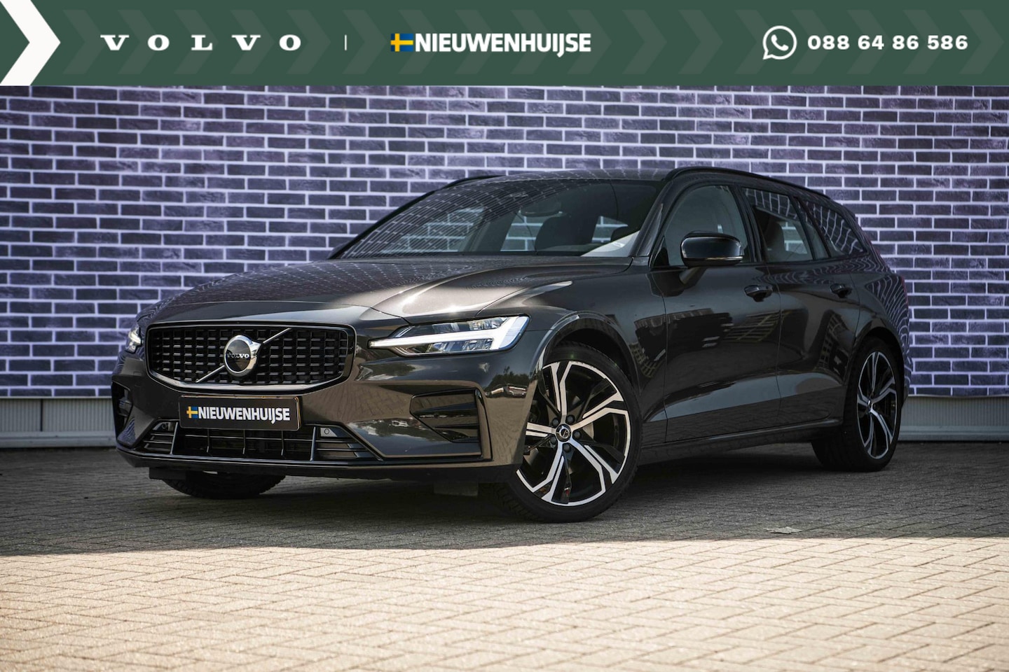 Volvo V60 - 2.0 B4 Plus Dark | Adaptive Cruise Control | 19” | Camera | Apple Carplay | Memory Seats | - AutoWereld.nl
