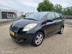 Toyota Yaris - 1.0 VVTi Sol