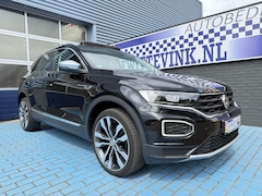 Volkswagen T-Roc - 1.5 TSI ADAP CRUISE PANO TREKH. APPLE