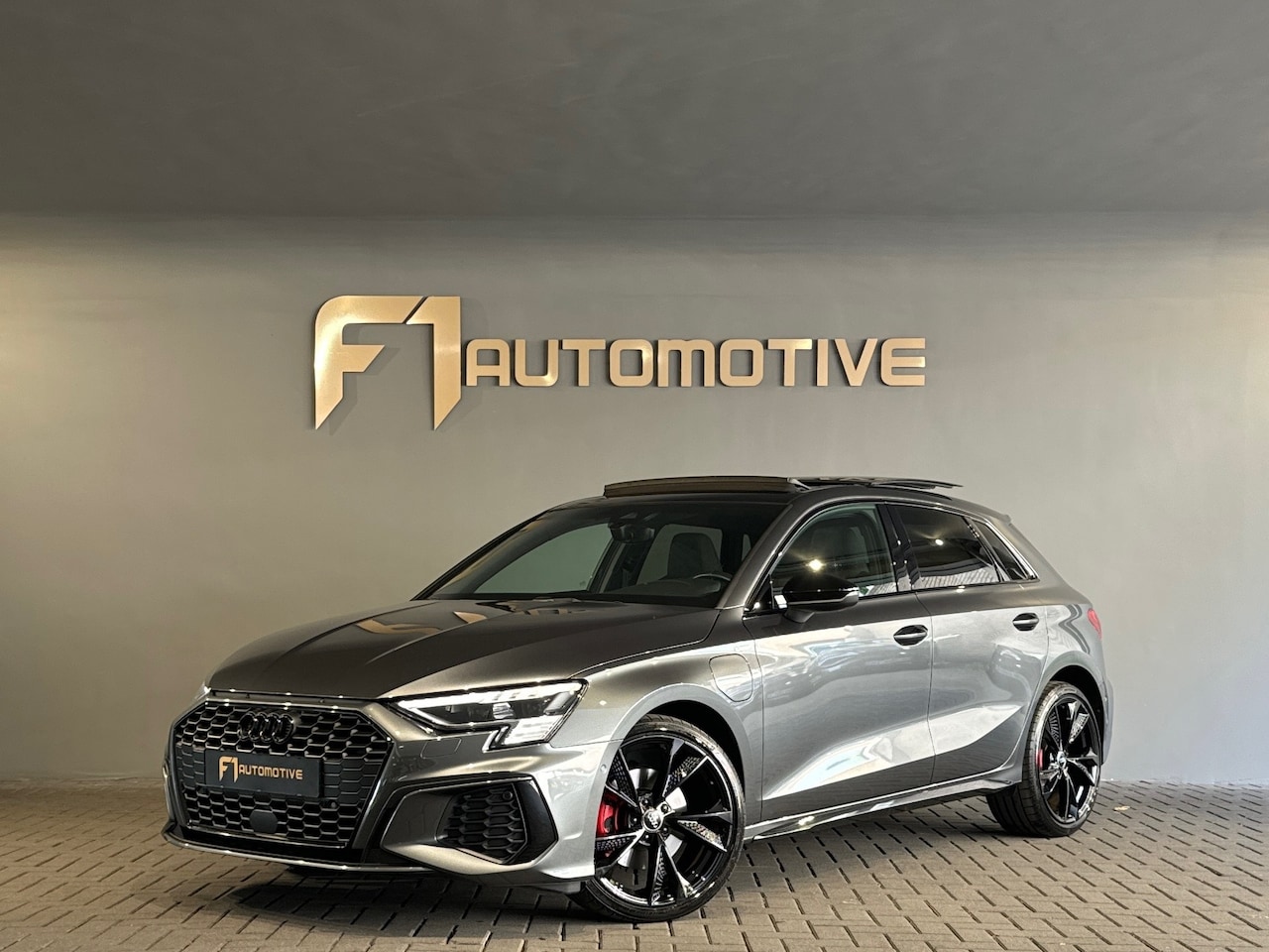 Audi A3 Sportback - 40 TFSI e S Line Pano|Sfeer|Key|B&O|RsSeat - AutoWereld.nl