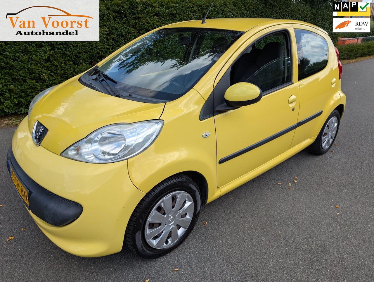 Peugeot 107 - 1.0-12V XS airco 5 deurs apk - AutoWereld.nl