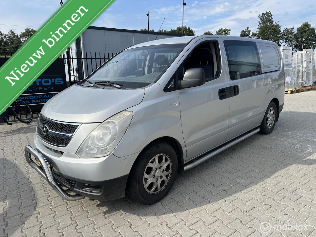 Hyundai H 300 - bestel 2.5 CRDi Active dubbel cabine airco apk 26 - AutoWereld.nl