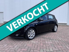 Opel Corsa - 1.4-16V Cosmo airco Automaat 1e eigenaar