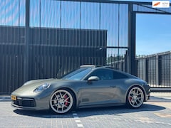 Porsche 911 - 3.0 Carrera S - 450PK - SCHUIFDAK - SPORT CHRONO - AVENTURINE GROEN - AKRAPOVIC TITANIUM U