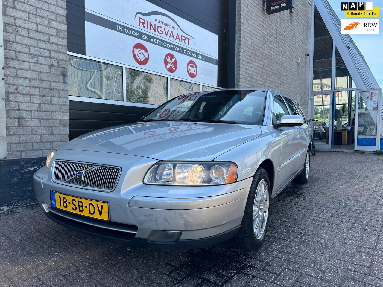 Volvo V70 - 2.4 Edition II Nieuwe Koppeling+Distributieriem - AutoWereld.nl
