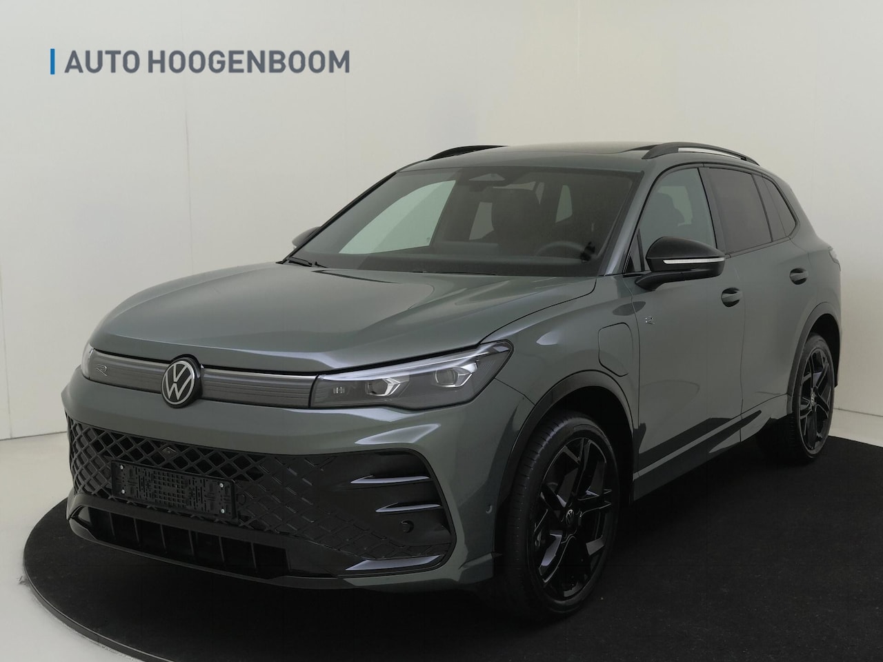 Volkswagen Tiguan - R-Line Edition - eHybrid | 'App-Connect' draadloze smartphone integratie | Automatische af - AutoWereld.nl