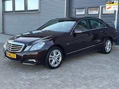 Mercedes-Benz E-klasse - 250 CGI Business Class Avantgarde NETTE AUTO - NAVI - CLIMA - TREKHAAK - NWE APK