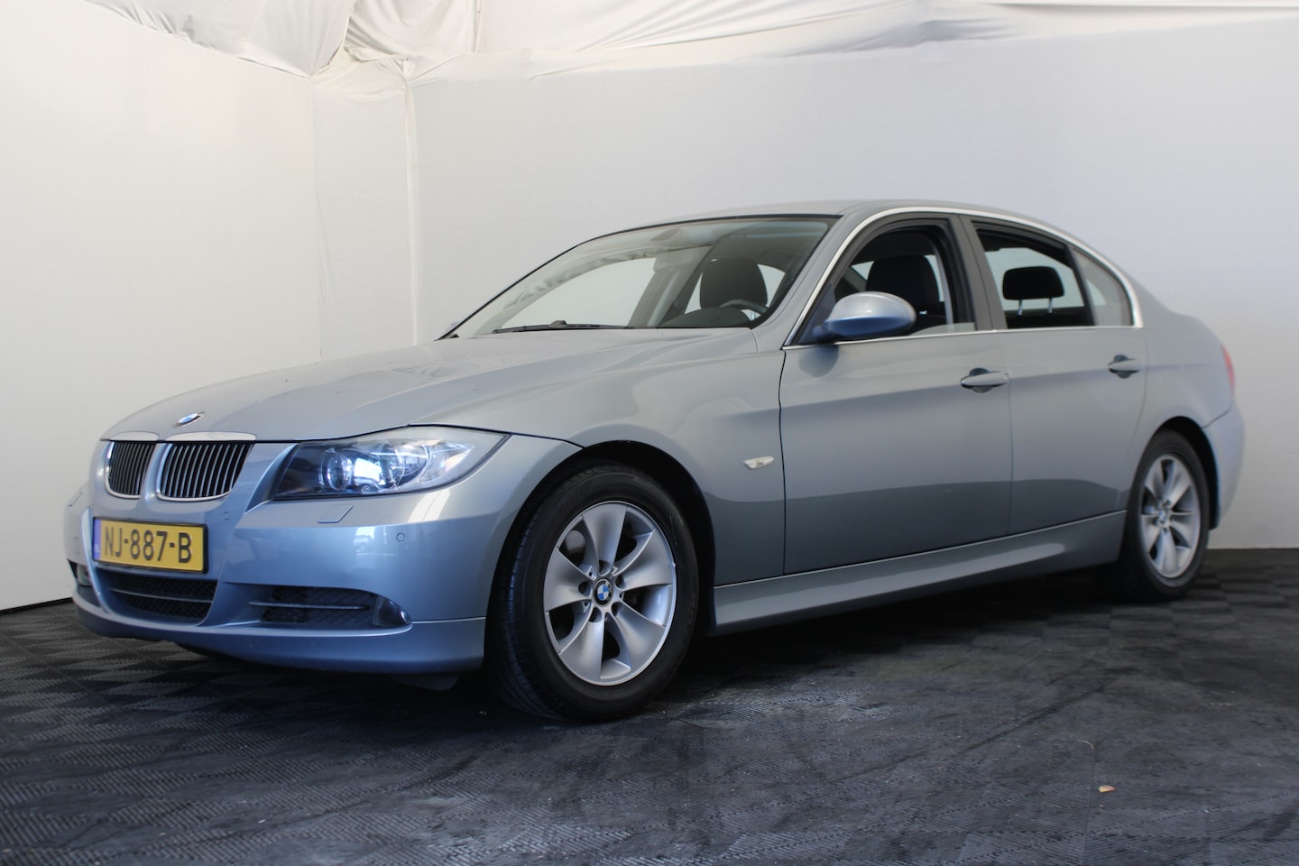 BMW 3-serie - 325i 325i - AutoWereld.nl