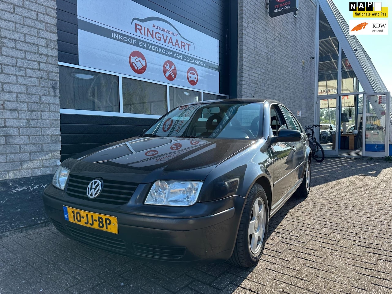 Volkswagen Bora - 2.0 Dealer Onderhouden - AutoWereld.nl