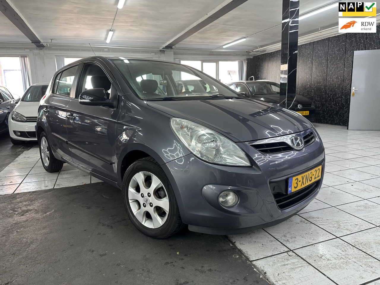 Hyundai i20 - 1.4i i-Catcher 1.4i i-Catcher - AutoWereld.nl