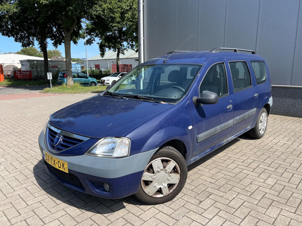 DACIA LOGAN