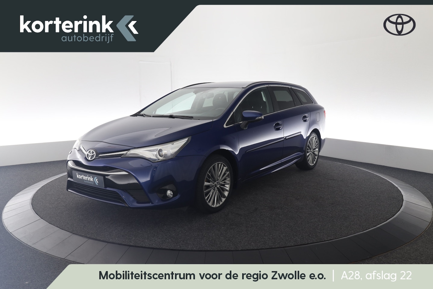 Toyota Avensis Touring Sports - 1.8 VVT-i Executive Business 1.8 VVT-i Executive Business - AutoWereld.nl