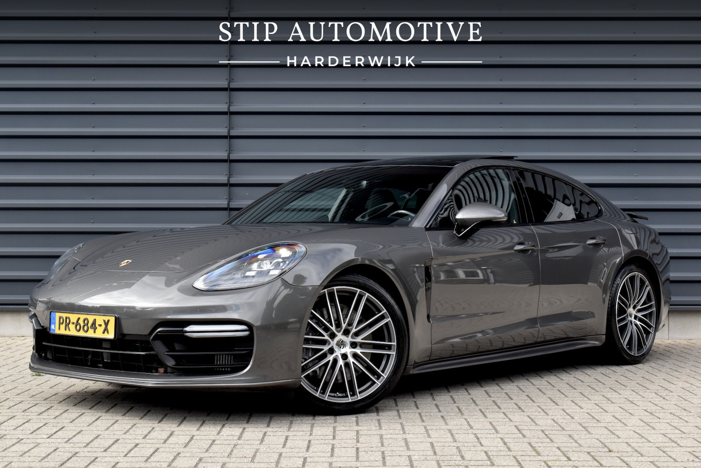 Porsche Panamera - 2.9 4 E-Hybrid 462pk Sport Design | Panoramadak | 21'' Velgen | Bose | Sfeerverlichting | - AutoWereld.nl