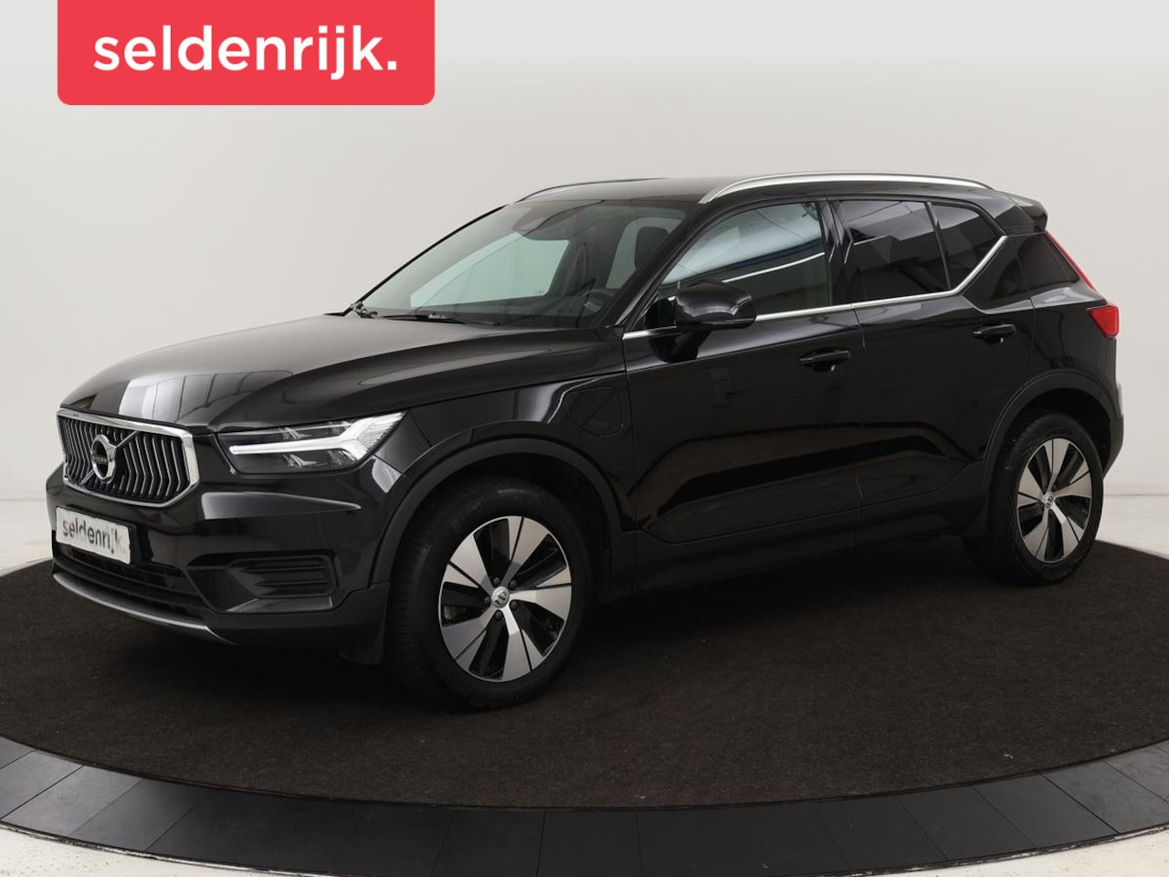 Volvo XC40 - 1.5 T4 Recharge Incription Expression | Leder | Trekhaak | Camera | Carplay | Keyless | Fu - AutoWereld.nl