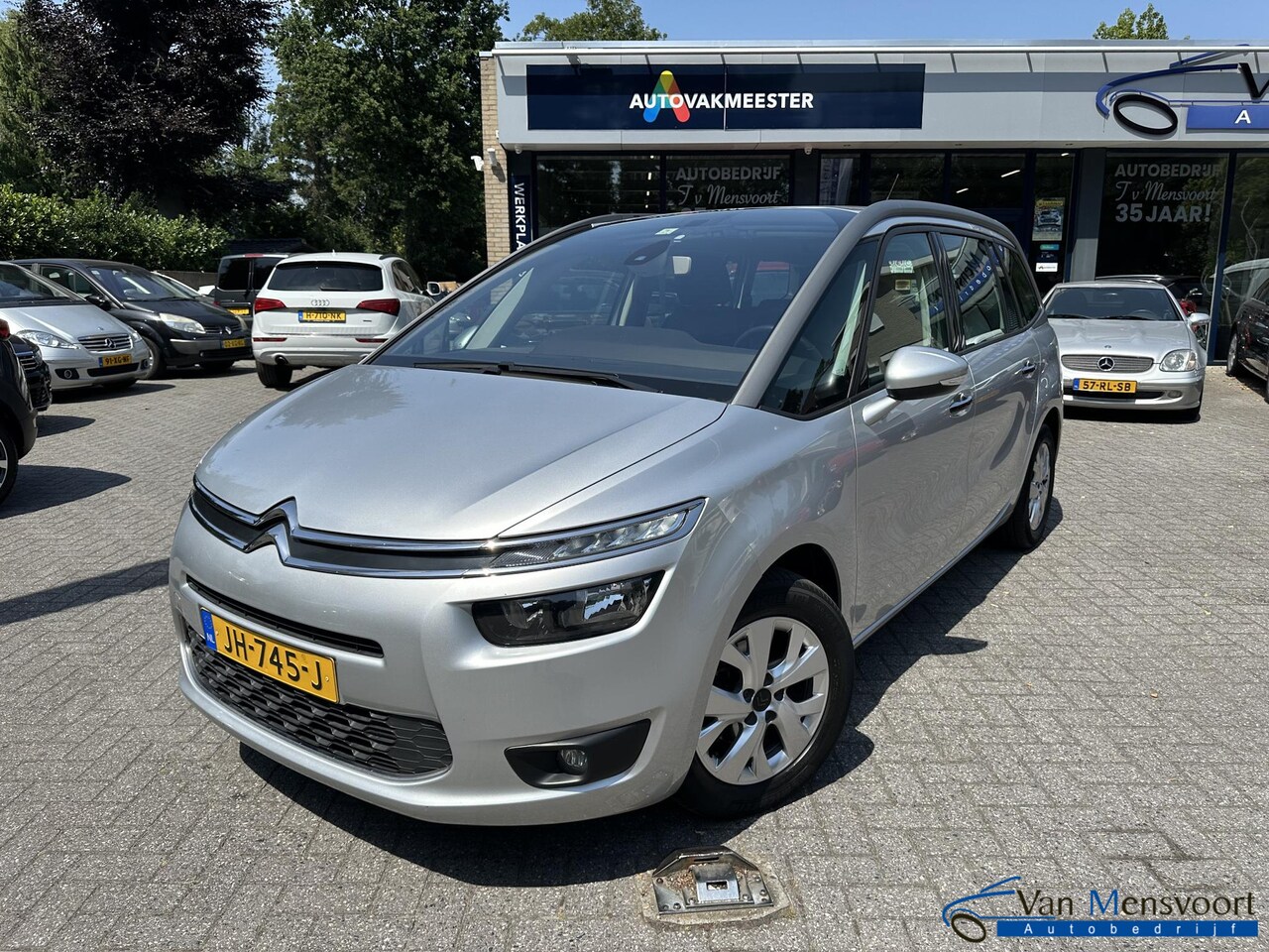 Citroën C4 Picasso - 1.2 PureTech 130PK Business 7-Pers NweMotor!|Navi|Keyless|Trekhaak - AutoWereld.nl