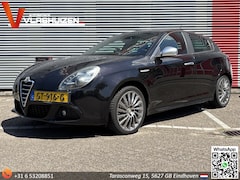 Alfa Romeo Giulietta - 2.0 JTDm Progression | Leder | Climate | Cruise | Trekhaak |