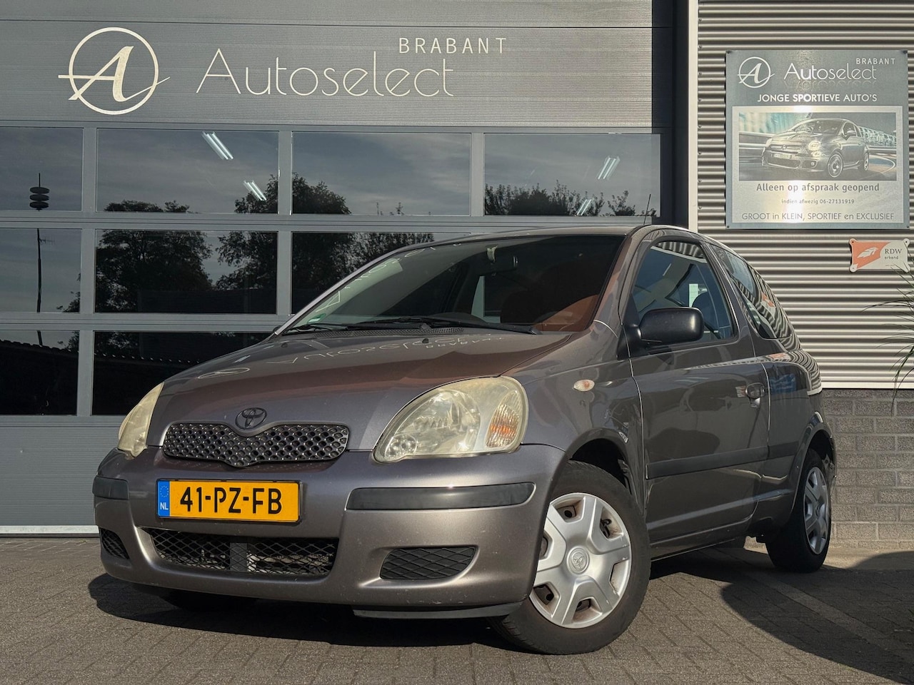 Toyota Yaris - 1.0 VVT-i Idols 1.0 VVT-i Idols APK 03/26 - AutoWereld.nl