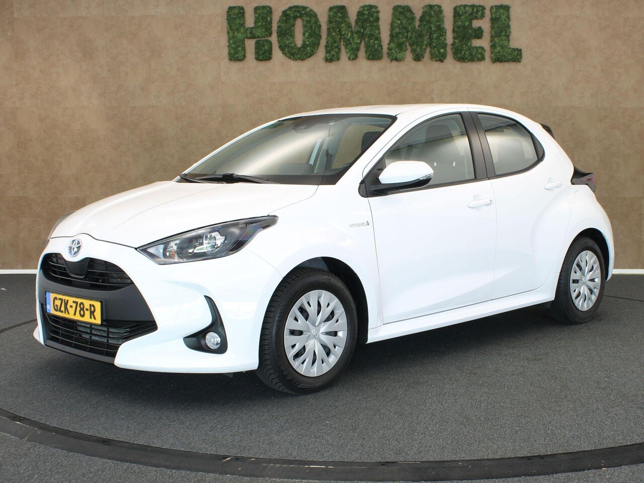 Toyota Yaris - 1.5 Hybrid Active Plus - NAVIGATIE - CLIMATE CONTROL - BLUETOOTH - APPLE CARPLAY/ ANDROID - AutoWereld.nl