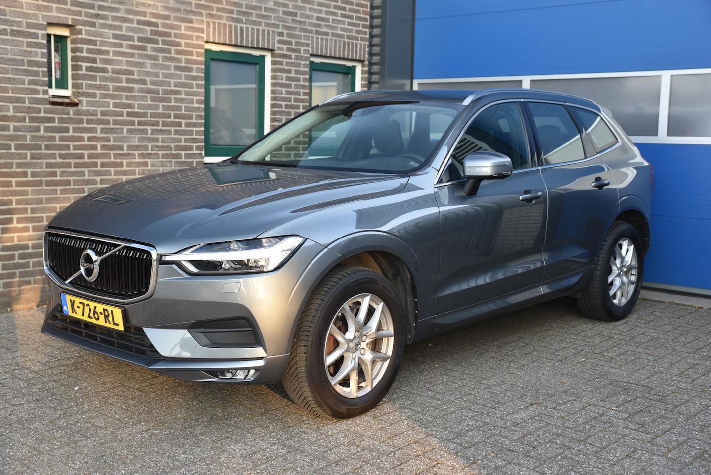 Volvo XC60 - 2.0 T5 AWD Momentum 2.0 T5 AWD Momentum - AutoWereld.nl