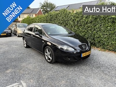 SEAT Leon - 1.6 Reference | Airco | Cruise Control | LMV | Elekt. Ramen | Trekhaak | Privacy Glass | A
