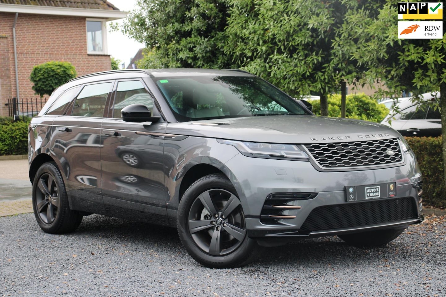 Land Rover Range Rover Velar - 2.0 P250 Turbo AWD R-Dynamic S Camera Keyless Meridian 19'' - AutoWereld.nl