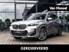 BMW iX1 - xDrive30 Launch Edition 67 kWh | M-SPORT | STOELMEMORY | 20 INCH | PANORAMA/SCHUIF-KANTELD
