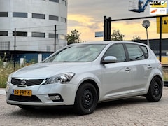 Kia Cee'd - 1.4 CVVT X-ecutive/inruilkoopie/incl jaar apk/origineel km met nap