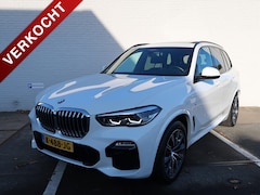 BMW X5 - (g05) xDrive45e 394pk M-Pakket I Panoramadak I PDC I Camera's I Wegkl. Trekhaak I Stoelver