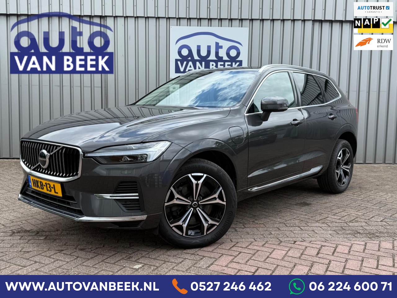 Volvo XC60 - 2.0 T6 AWD Inscription|Pano|H+K|Trekhaak|Facelift - AutoWereld.nl